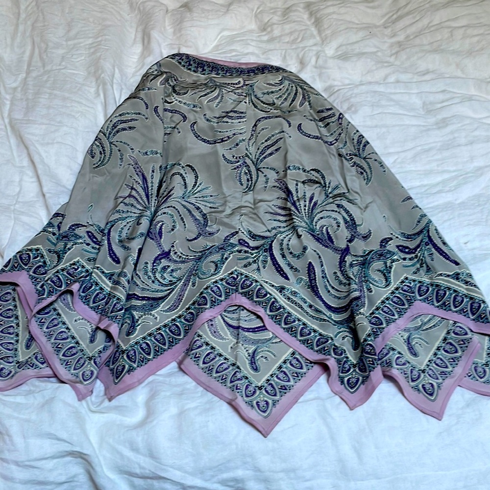 Flowy silk skirt!